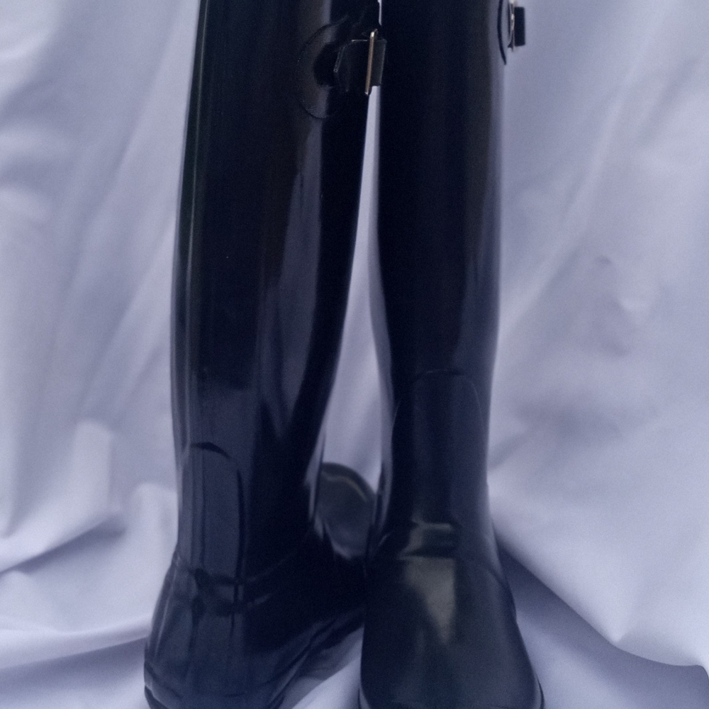 Black glossy hunter boots like new